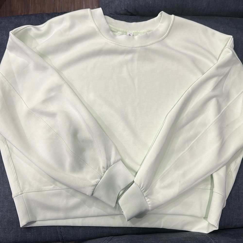 Lululemon Softstreme Perfectly Oversized Cropped Crew size 10
